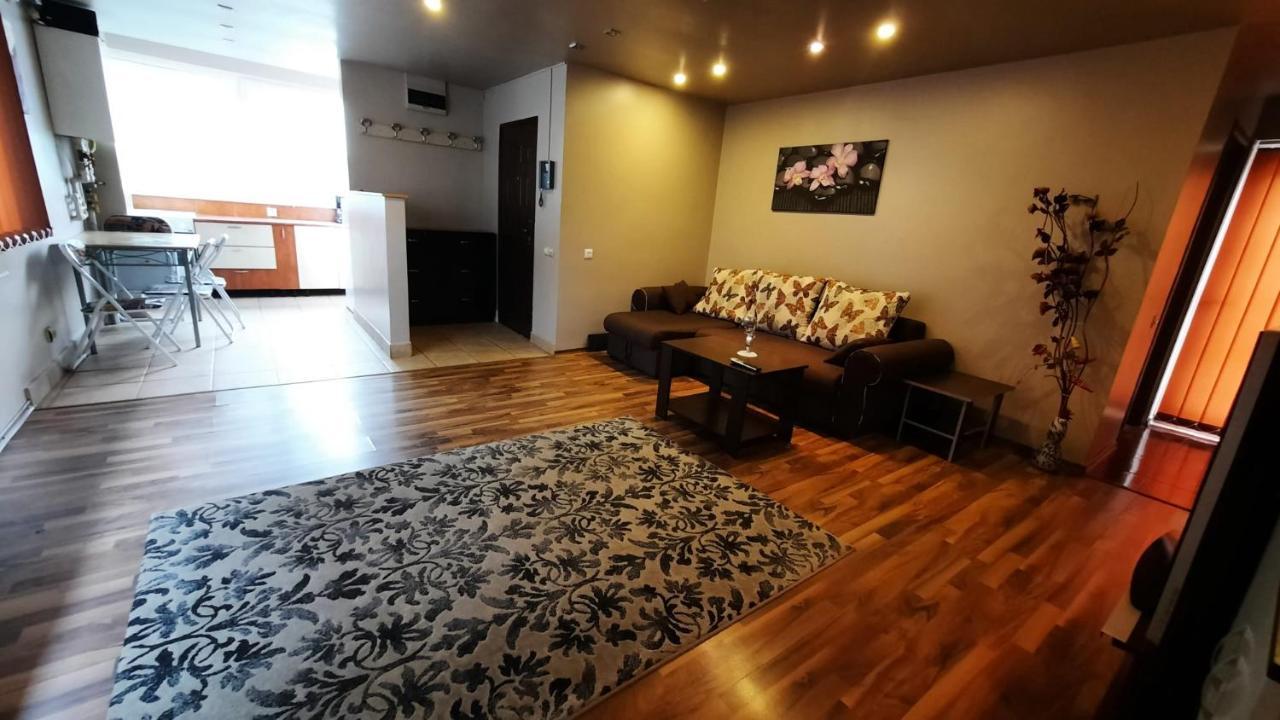 בוקרשט Apartament Laurentiu - Etaj.1 מראה חיצוני תמונה