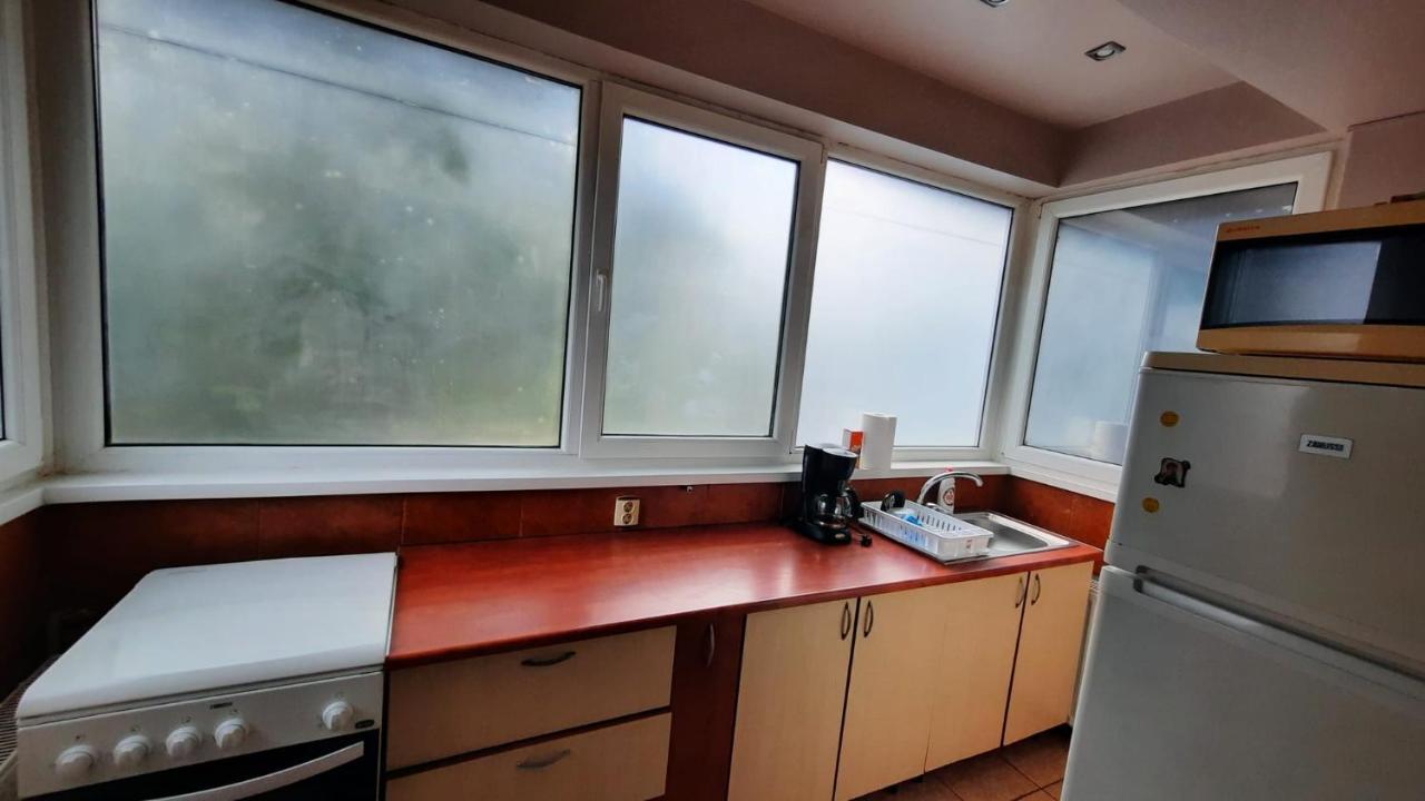 בוקרשט Apartament Laurentiu - Etaj.1 מראה חיצוני תמונה