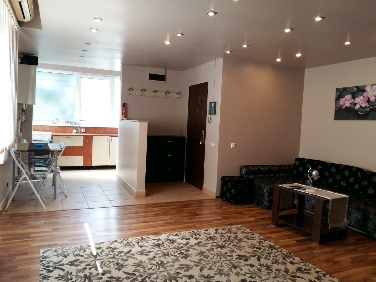 בוקרשט Apartament Laurentiu - Etaj.1 מראה חיצוני תמונה