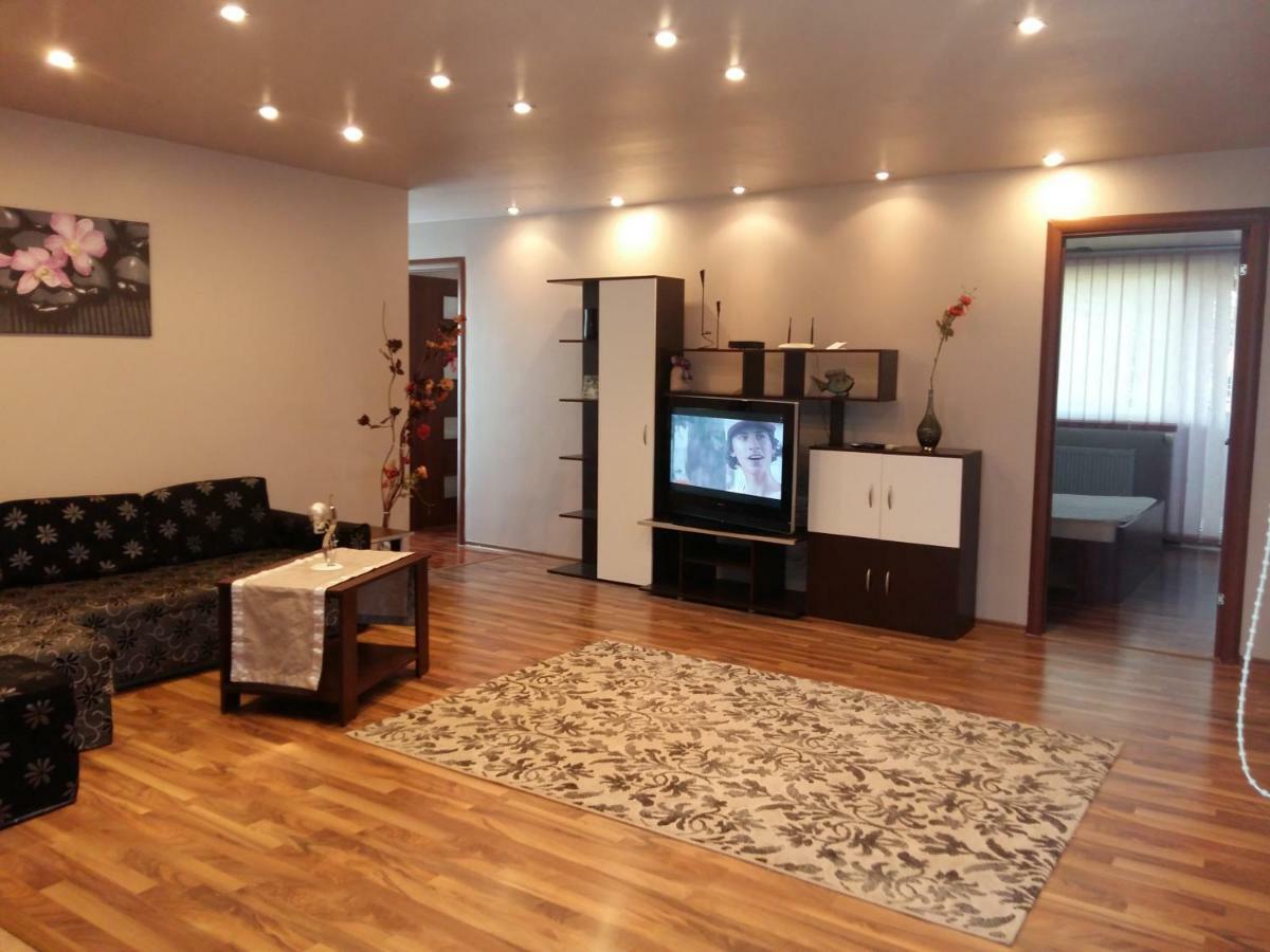 בוקרשט Apartament Laurentiu - Etaj.1 מראה חיצוני תמונה