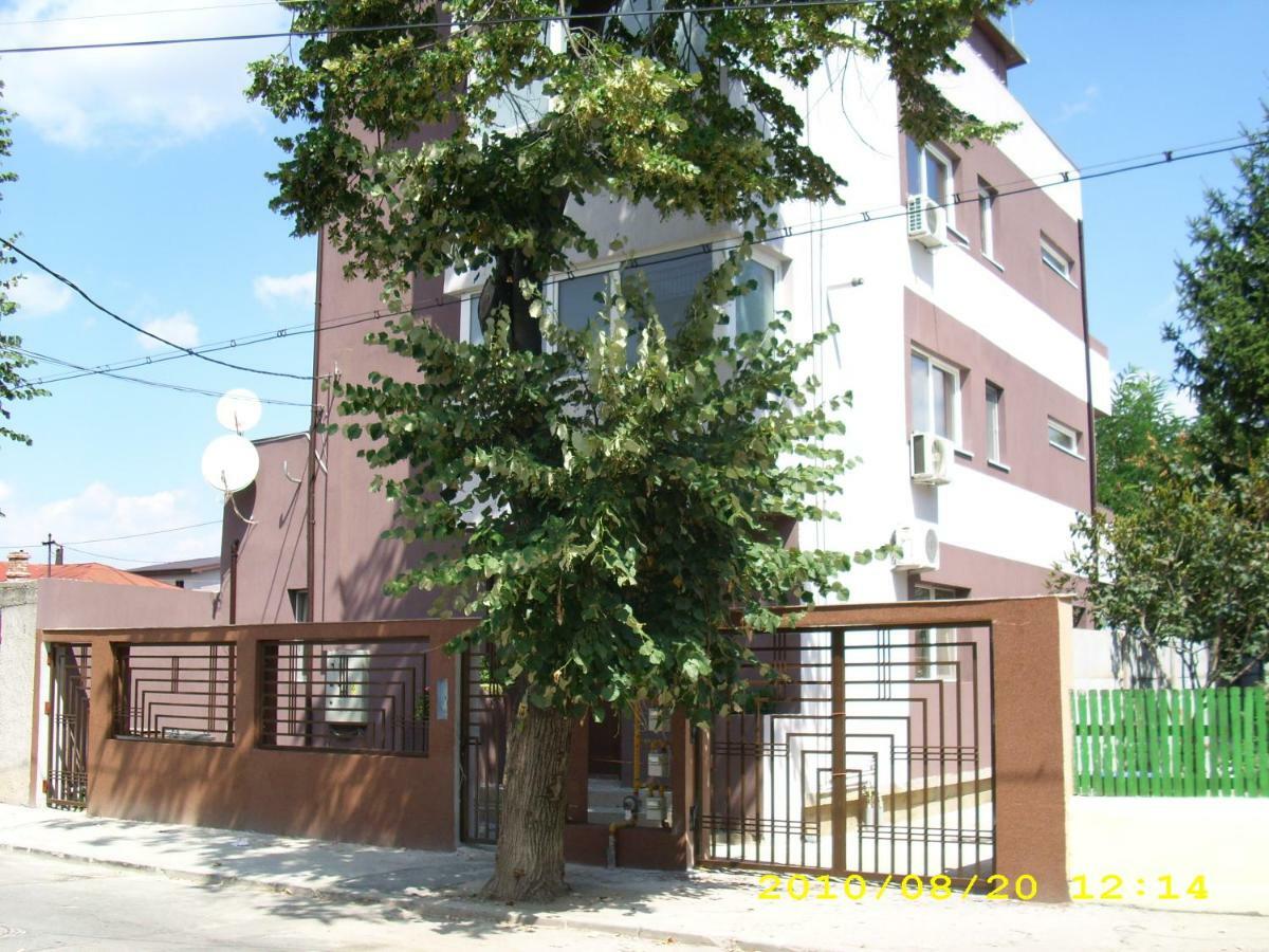 בוקרשט Apartament Laurentiu - Etaj.1 מראה חיצוני תמונה